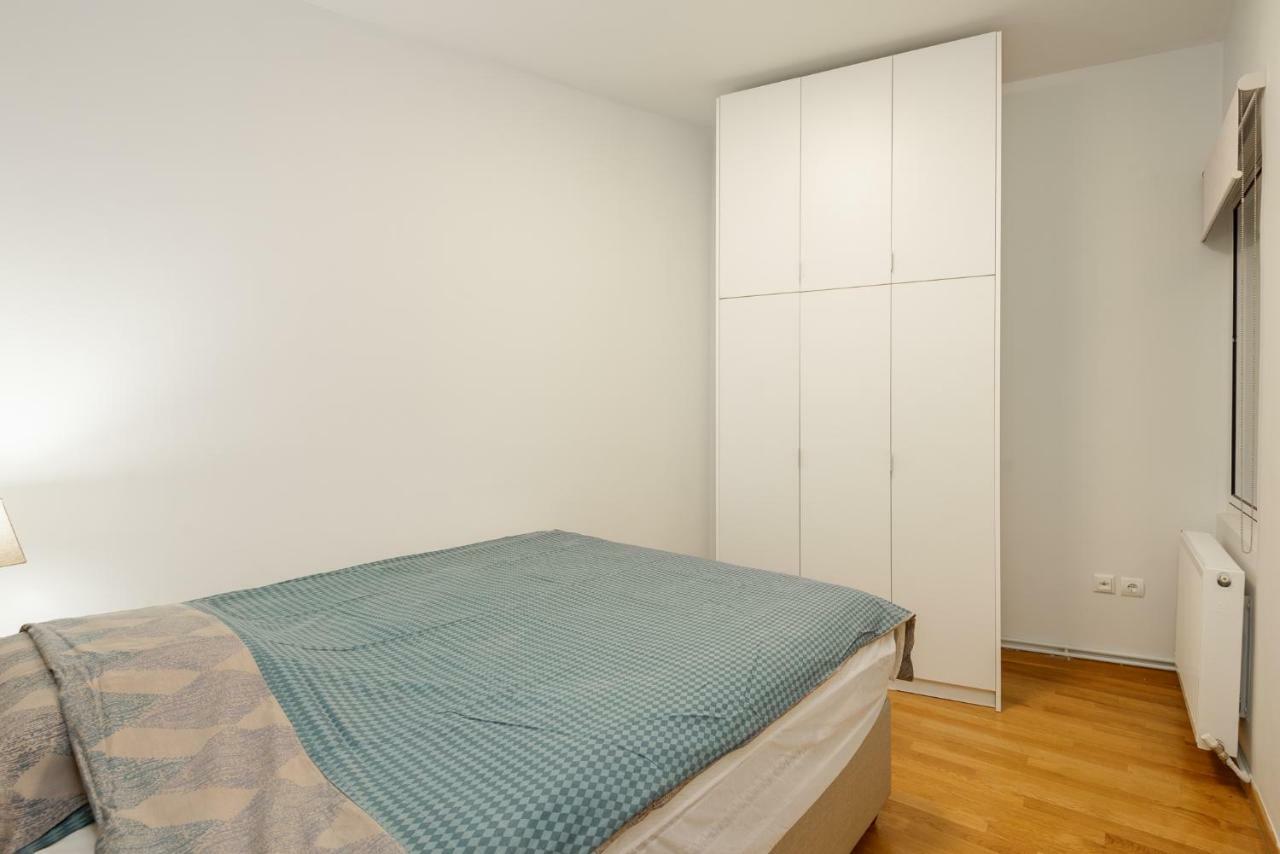 Brand-New Modern Flat In Heart Of City Salonic Exterior foto