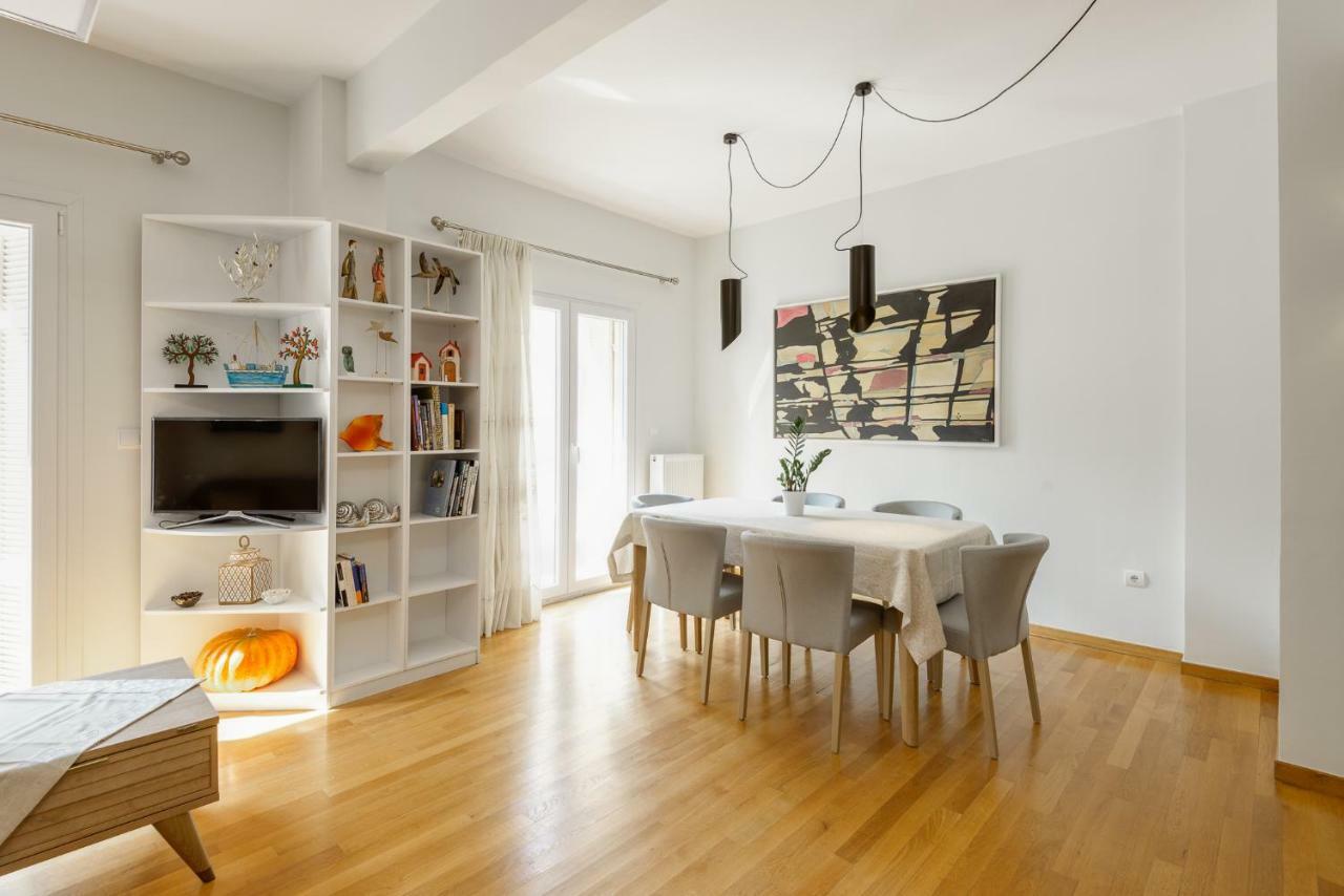 Brand-New Modern Flat In Heart Of City Salonic Exterior foto
