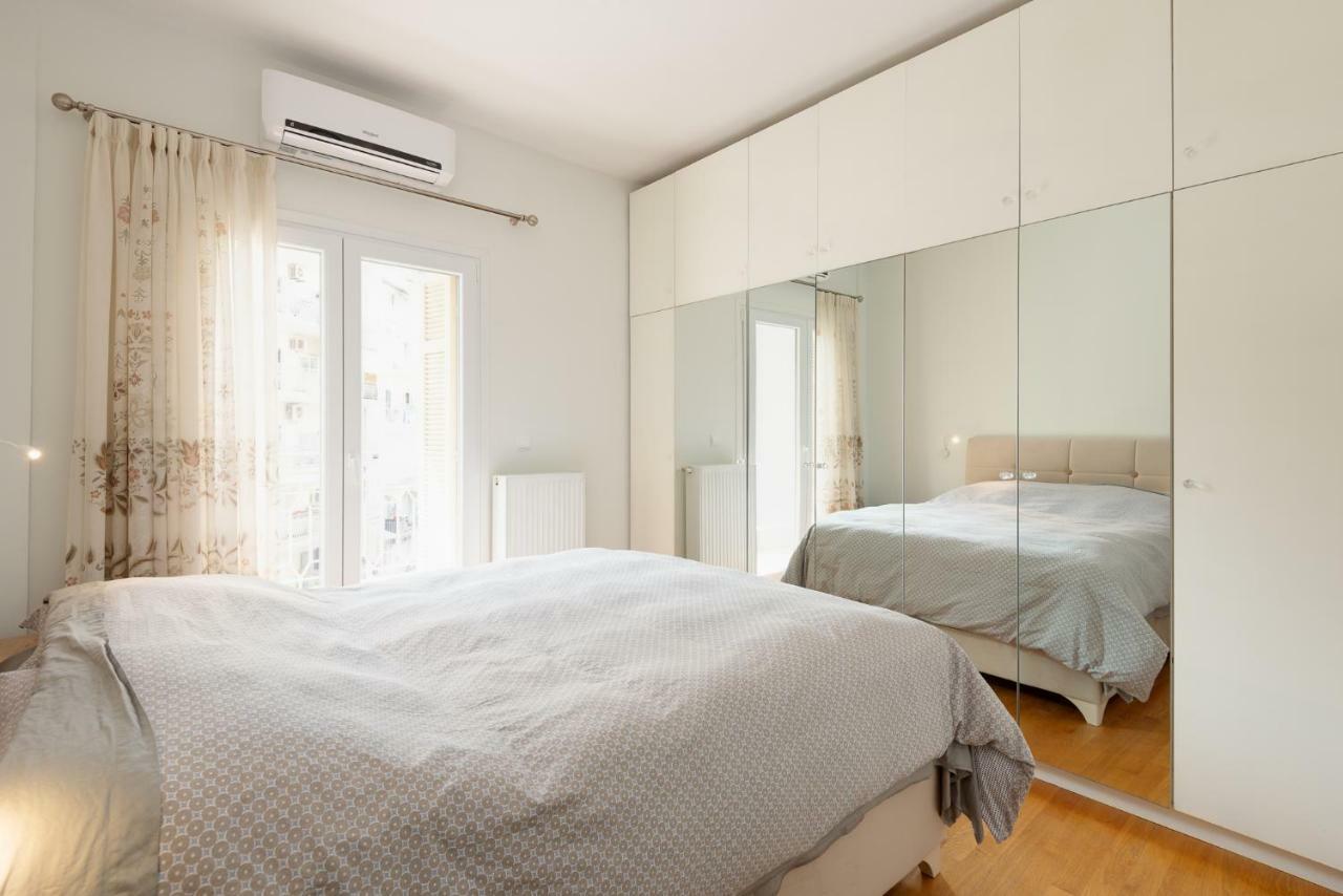 Brand-New Modern Flat In Heart Of City Salonic Exterior foto